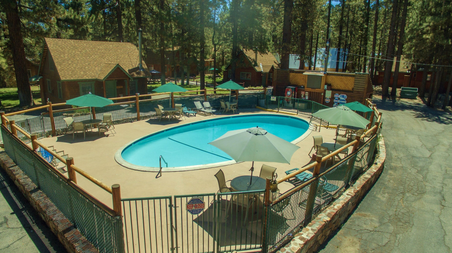Sport & Beauty 1, Golden Bear Cottages, San Bernardino