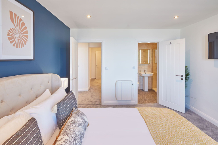 Others 5, Host Stay The Waves, North Yorkshire