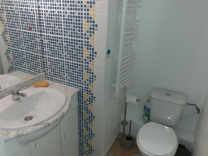 Bathroom 2, Arena Residence, Hérault