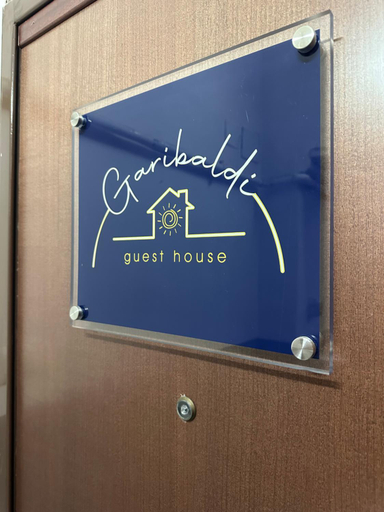 Others 4, Garibaldi guest house, Napoli