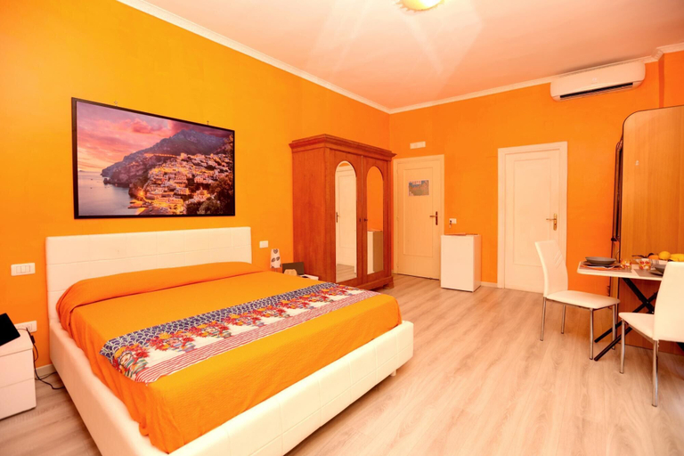 Room 4, Casa Laura Orange in Sant Agnello, Napoli