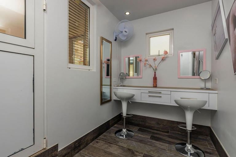 Bathroom 4, Amazing 3BR Villa w Large Private Pool Gameroom