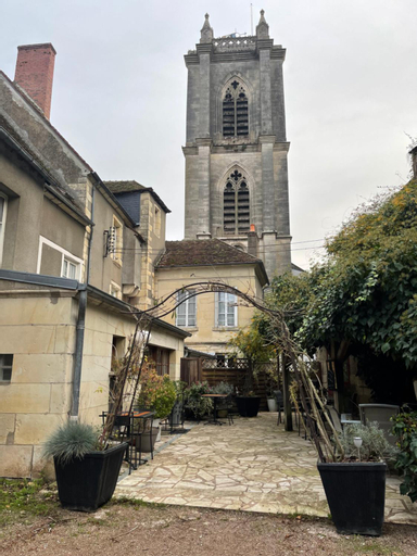 Le Grand Monarque Donzy, Nièvre