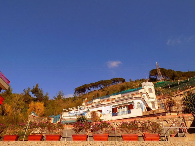 Exterior & Views 2, Maison des fleurs, Salerno