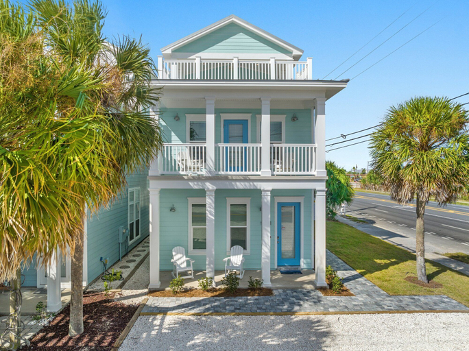 Exterior & Views 2, Spectacular 3br 4ba w/ Private Pool, 2 Min Walk to Beach - Sleeps 15!, Bay