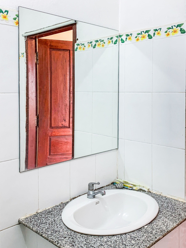 Bathroom 4, Bountang Mountain View Riverside Hotel, Vangvieng