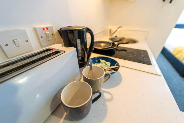 Others 4, Spacious Comfortable Studio Near the University, Birmingham