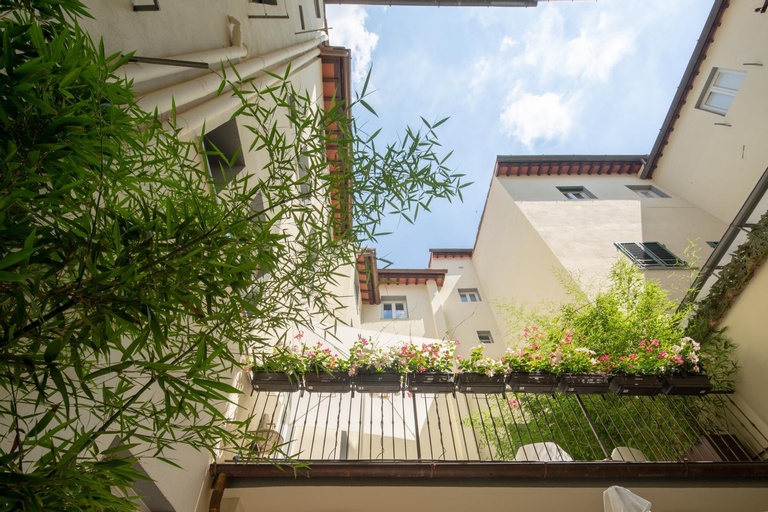 Carapelli Apartments, Florence