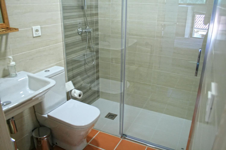Bathroom 3, Hotel Rural Las Encinas, Palencia