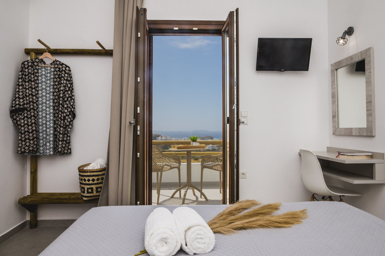 Bedroom 2, Petros Studios & Suites, South Aegean