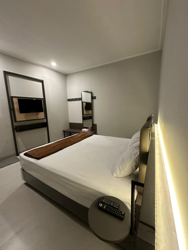 Bedroom 9