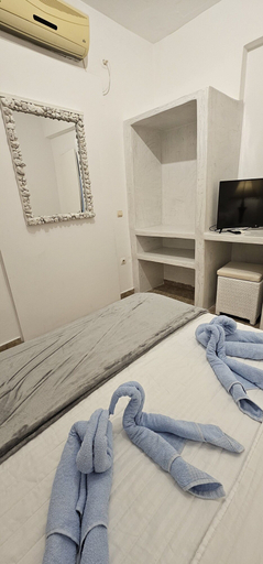 Bedroom 5, Santorini Studios Pleasure By The Sea, South Aegean