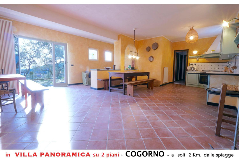 Others 4, Appartamento A in villa con vista panoramica, Genova