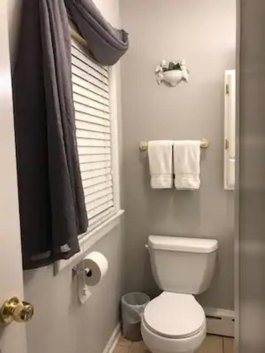 Bathroom 9