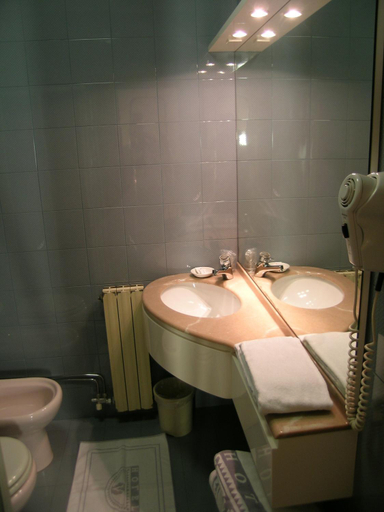 Bathroom 3, Hotel Da Vito, Venezia