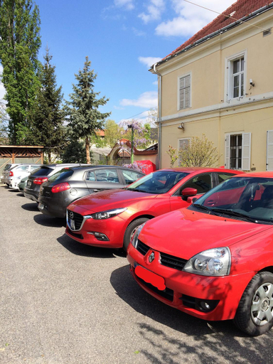 Others 4, Peto Apartman, Győr