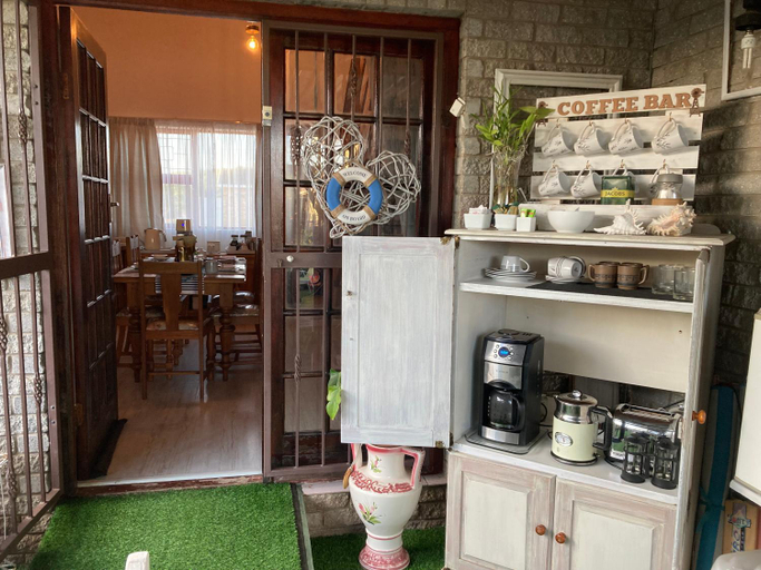 Food & Drinks 4, 57 On Wellington Accommodation, Nelson Mandela Bay