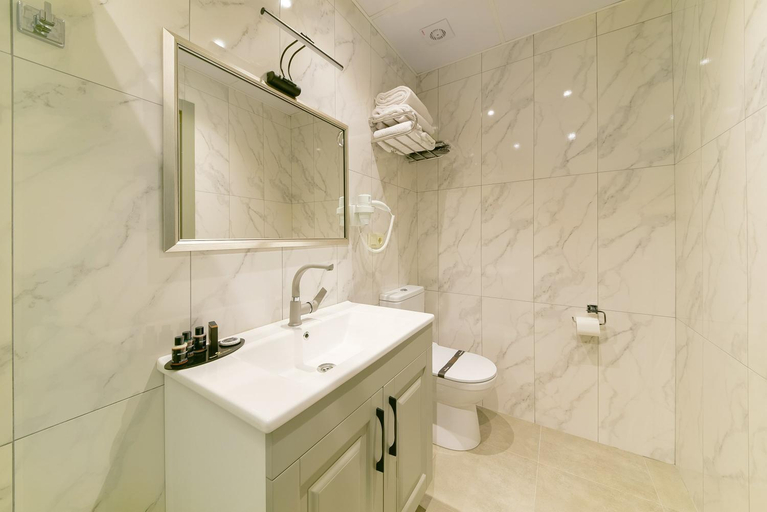 Bathroom 4, Rise Inn, Maltepe
