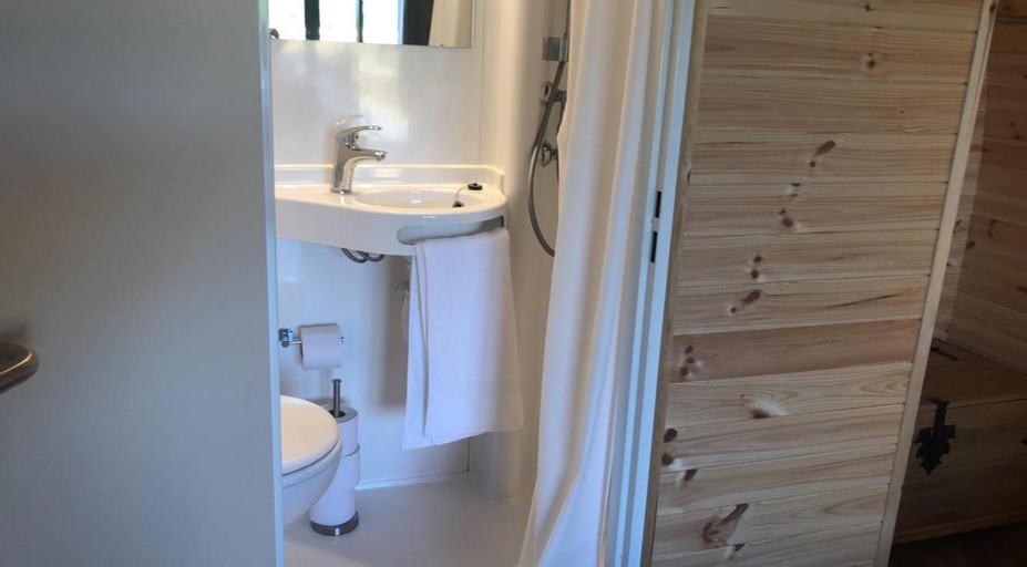 Bathroom, Superior Glamping Pod with Hot Tub, Cheshire West and Chester