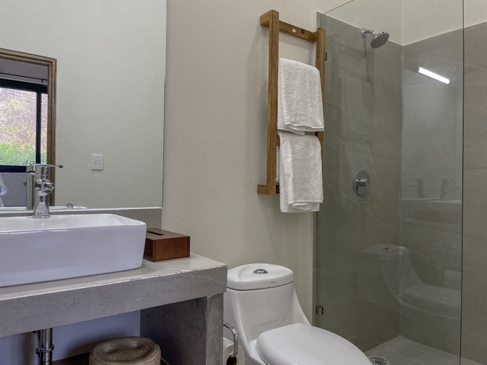 Others 3, Rooms Huatulco, Dist. Pochutla