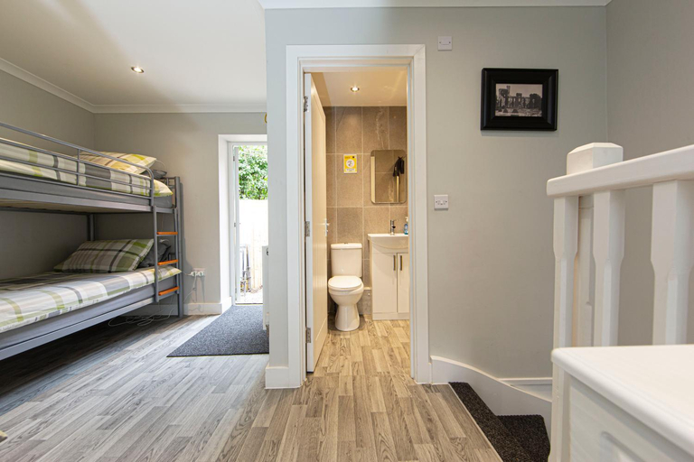Others 3, Ash Cottage, Merthyr Tydfil