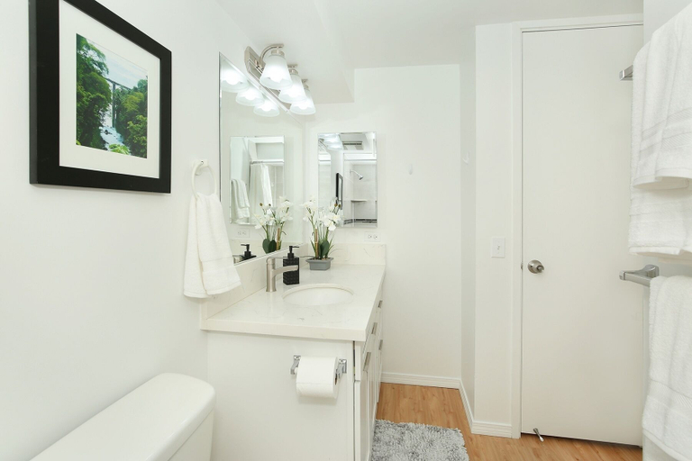 Bathroom 2, Oahu Tradewinds Plaza 601 Condo, Honolulu