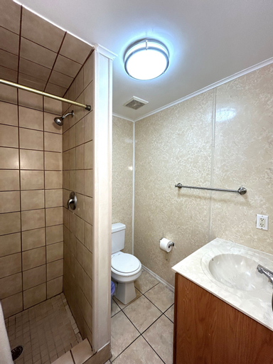 Bathroom 4
