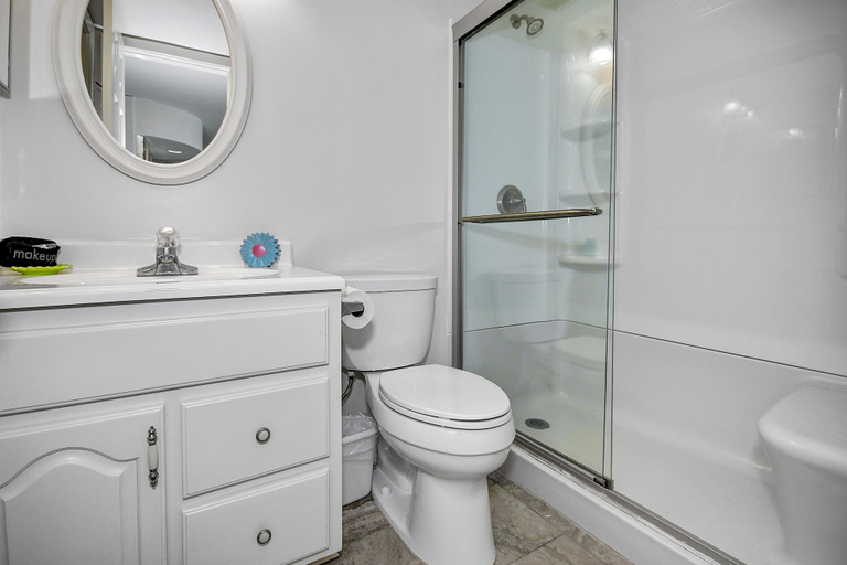 Bathroom 4, One Seagrove Place 808 - Serendipity, Walton