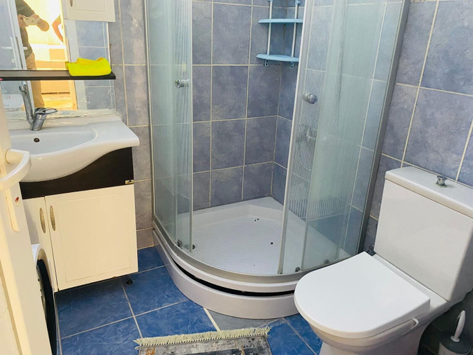 Bathroom 4, Beautiful 3-bedroom House With Sea View and Garden, Kuşadası