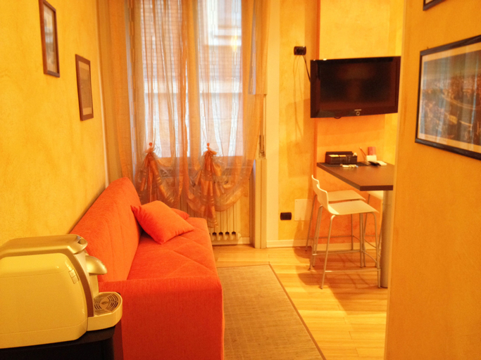 Living area 2, Holiday Verona, Verona