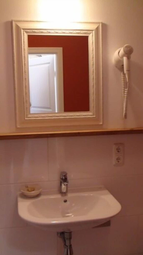 Bathroom 3, Landhaus Ribbeck, Havelland