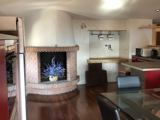 Others 5, Residenza Via Rocca Tre, Verona