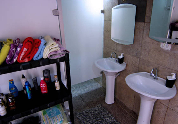 Bathroom 3, São Paulo Global Hostel, São Paulo
