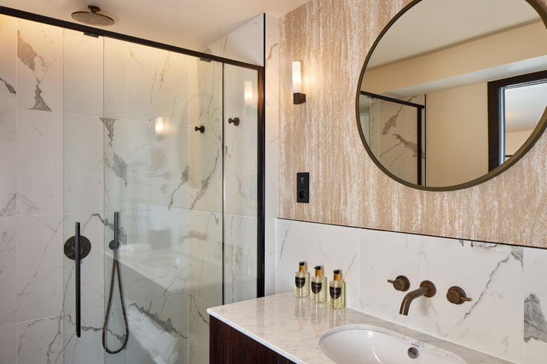 Bathroom 5, Maison Cassandre, Paris