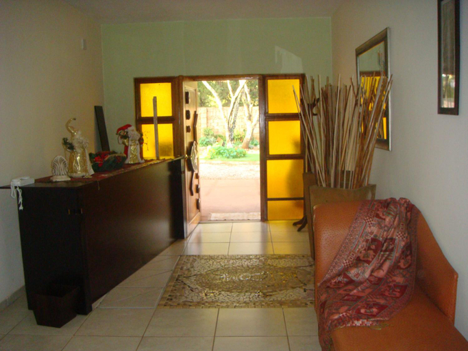 Public Area 2, Heatherdale Guesthouse & Shuttle Services, City of Tshwane