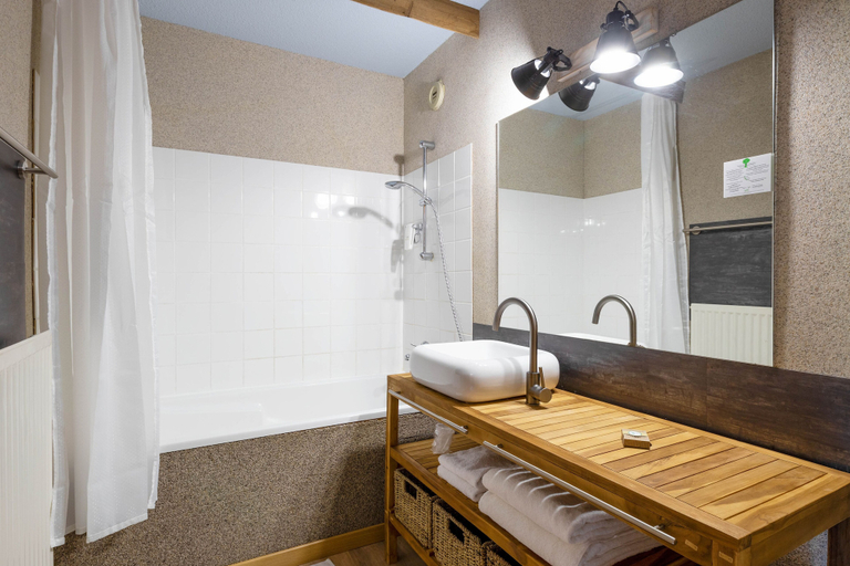 Bathroom 3, Hotel La Fontaine, Haute-Savoie