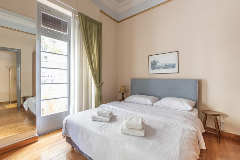 Others 3, Ideal 4 bdr Apartment in Plaka for 10!, Attica
