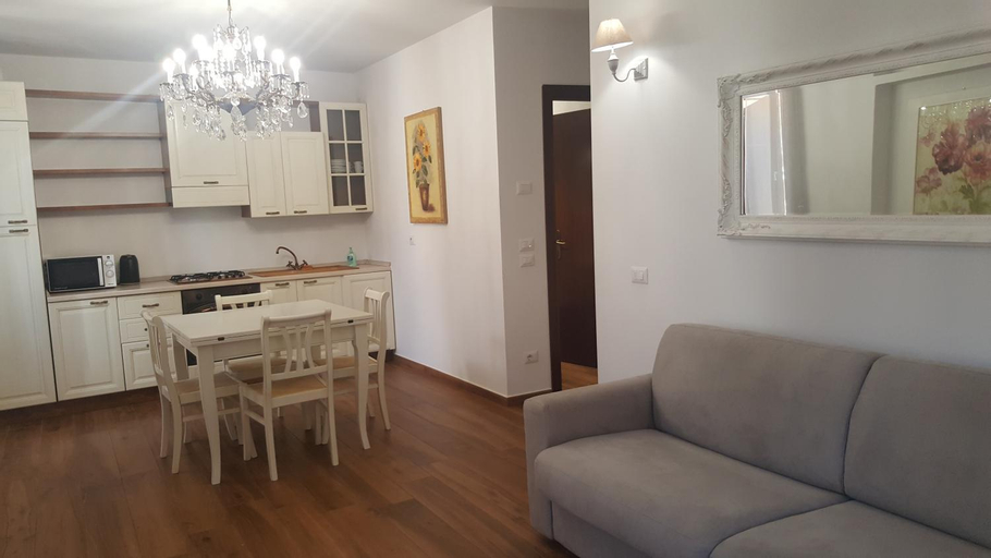 Dining Room 14