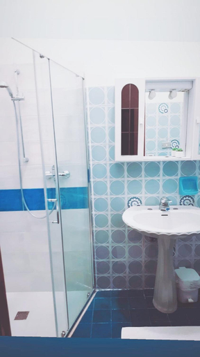Bathroom 3, Villa Raffaela, Lecce
