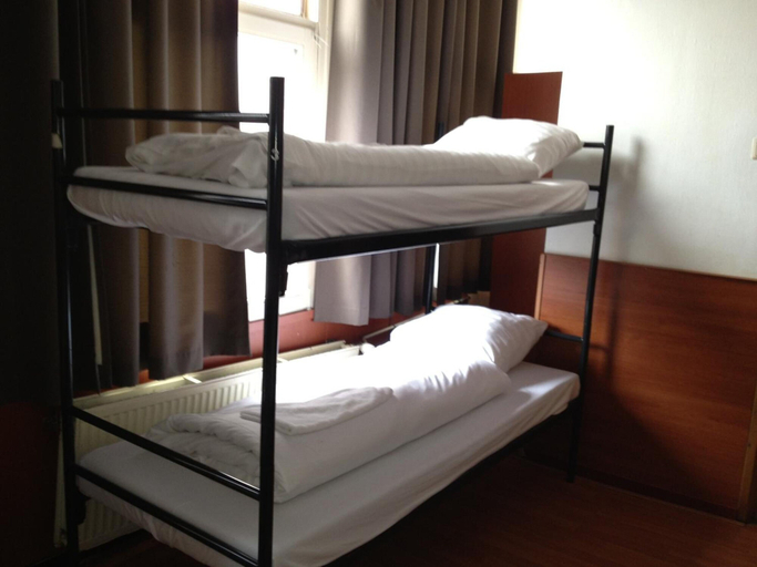 Bedroom 3, Hotel Continental Amsterdam, Amsterdam