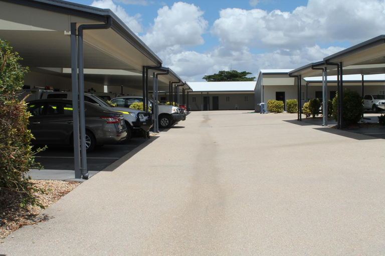 Others 4, Blackwater Motor Inn, Duaringa