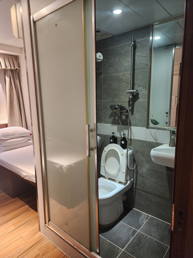 Bedroom 3, Kam Mun Guest House, Kowloon