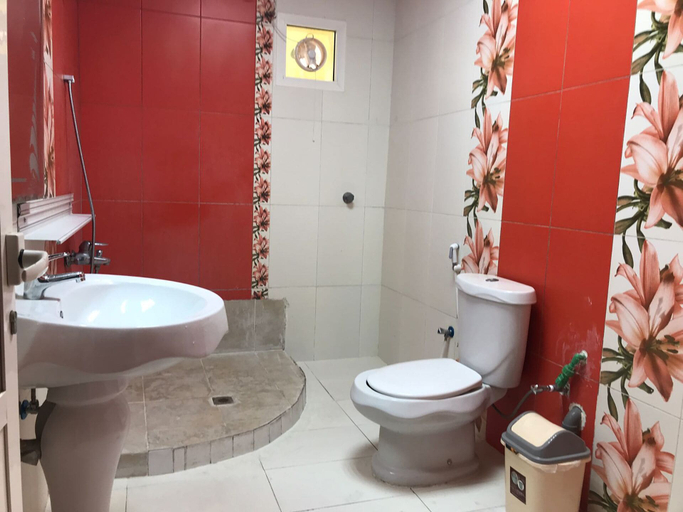 Bathroom 3, Studio 3 - Abu Dhabi, Abu Dhabi City