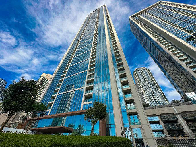 Exterior & Views, WelHome - Luxurious 2BR Apt in Forte T1 Downtown, Dubai