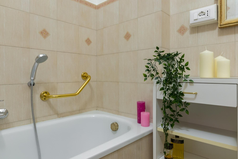 Room 2, Elegante e Raffinato in Zona Crocetta by Wonderful Italy, Torino
