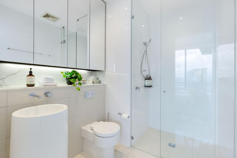 Bathroom 4, Sub Penthouse Oracle 46th floor - GC Getaways, Gold Coast