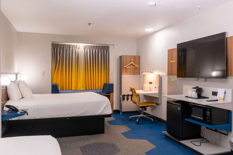Bedroom 3, Microtel Inn & Suites by Wyndham Pigeon Forge, Sevier