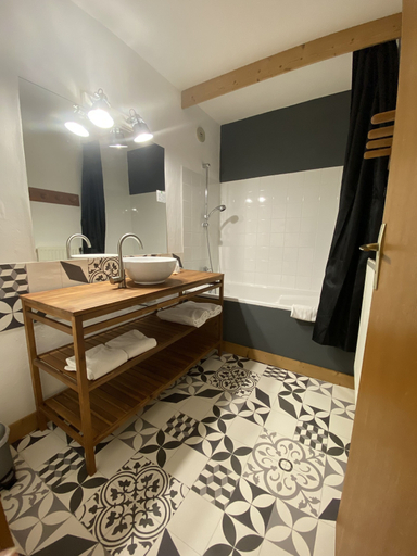 Bathroom 3, Hotel La Fontaine, Haute-Savoie