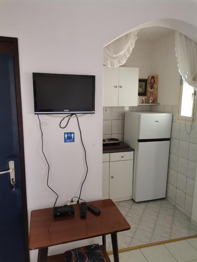 Others 4, Apartment for a Single Person, Komiža
