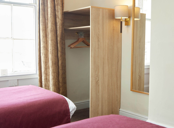 Bedroom 3, Lamb Hotel by Greene King Inns, Cambridgeshire